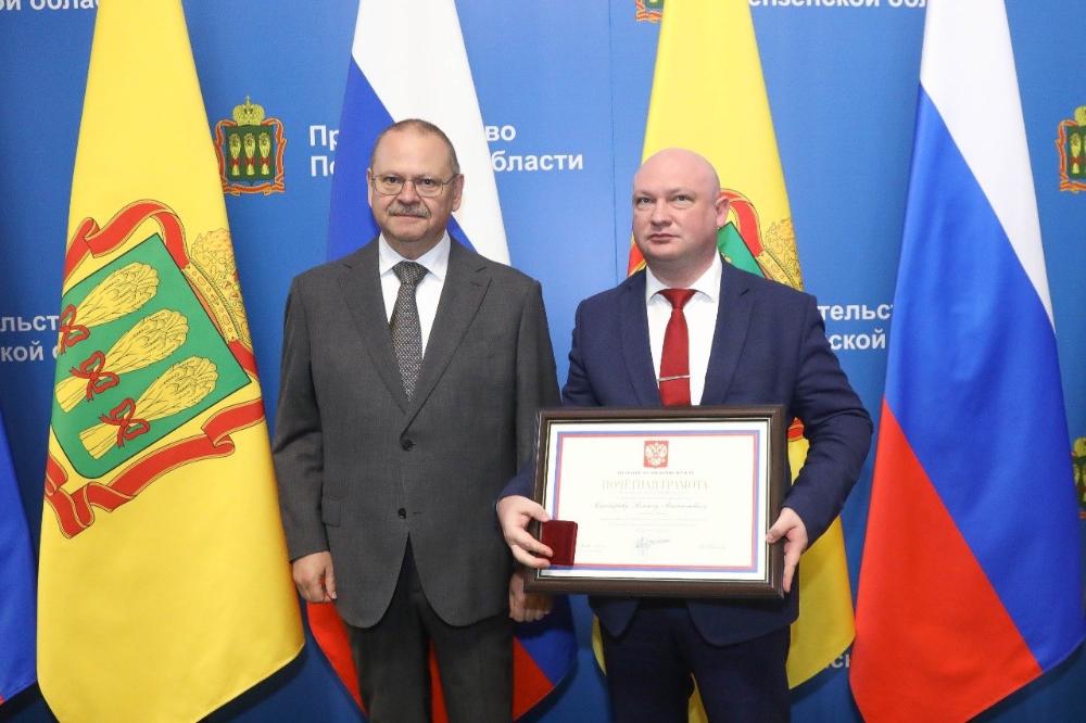 Главный врач онкологического диспансера Антон Столяров награждён Почётной грамотой Президента